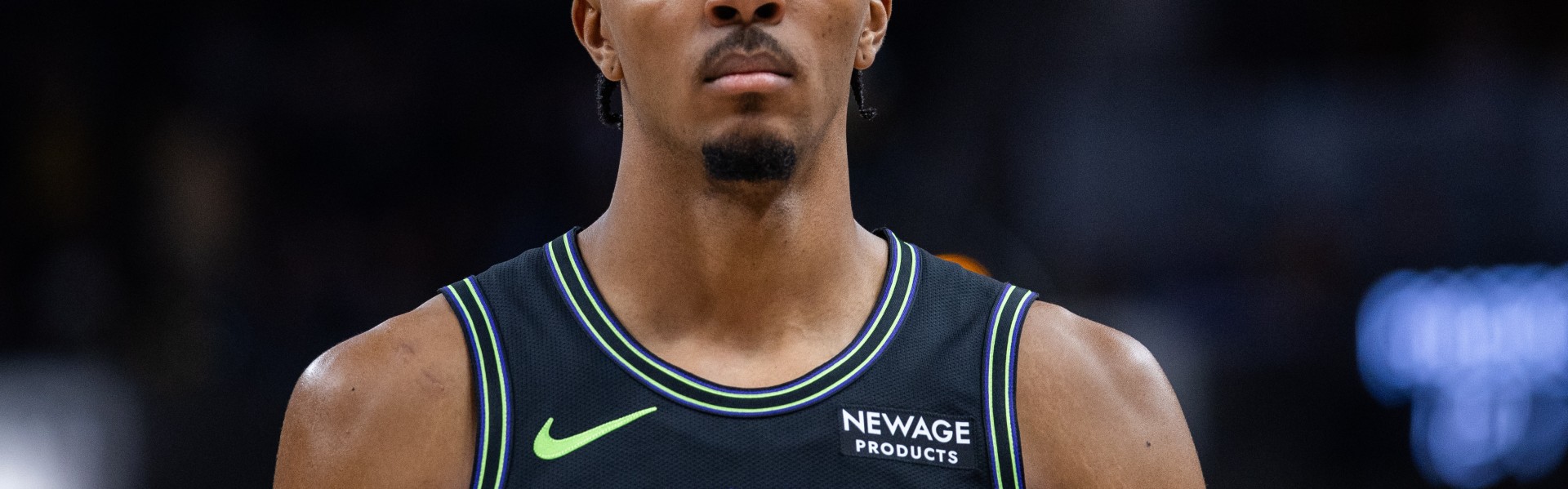 半岛体育APP-香的一批！墨菲半场攻防在线 7中5&amp;罚球6中6砍下17分3断