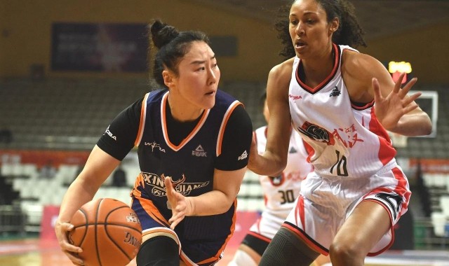 连场轰22+11！中国女篮31岁王牌大闪耀：宫鲁鸣重用新科助攻王？