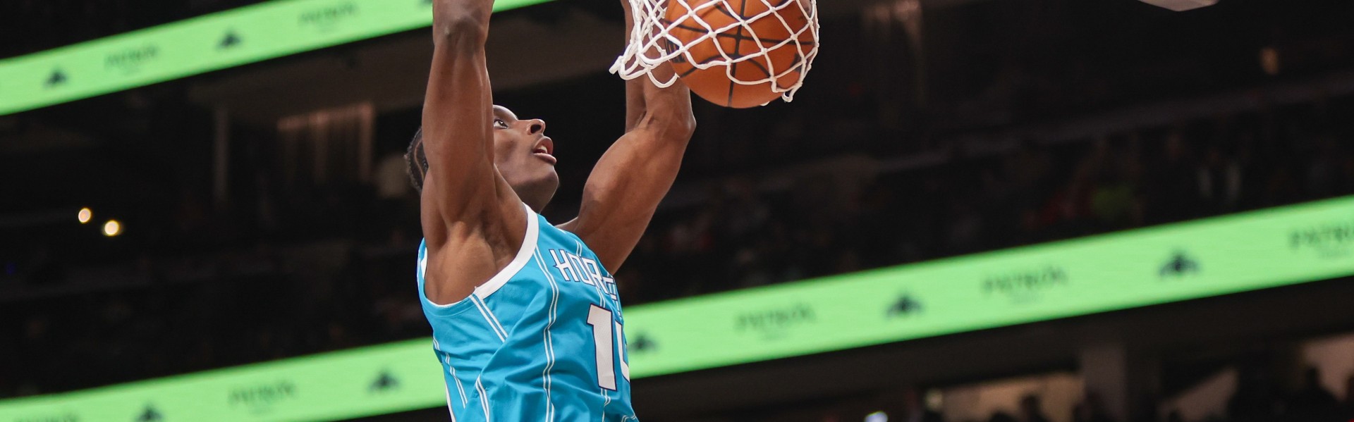 半岛体育-大胜绿军！迪亚巴特：强硬的身体对抗&amp;冲击篮下让我们占据上风