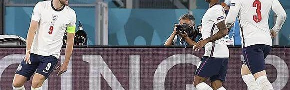 半岛体育官网-梁宏业：英格兰场场训练赛，犹如独孤求败